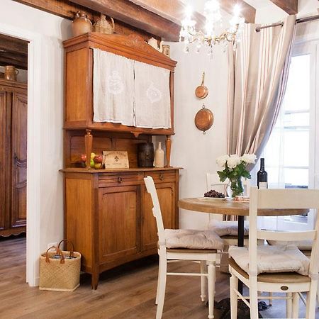 Le Merlot Du Marais Париж Экстерьер фото