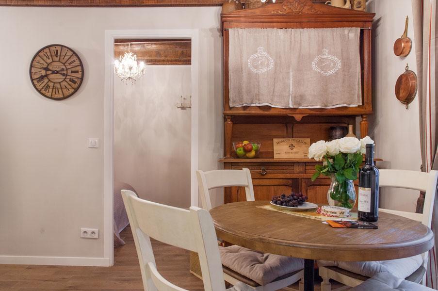 Le Merlot Du Marais Париж Экстерьер фото