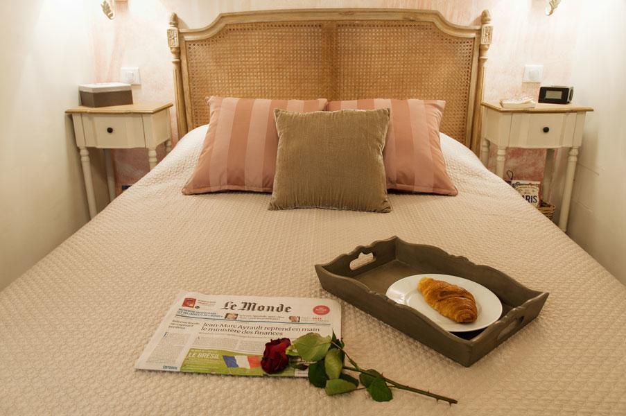 Le Merlot Du Marais Париж Экстерьер фото