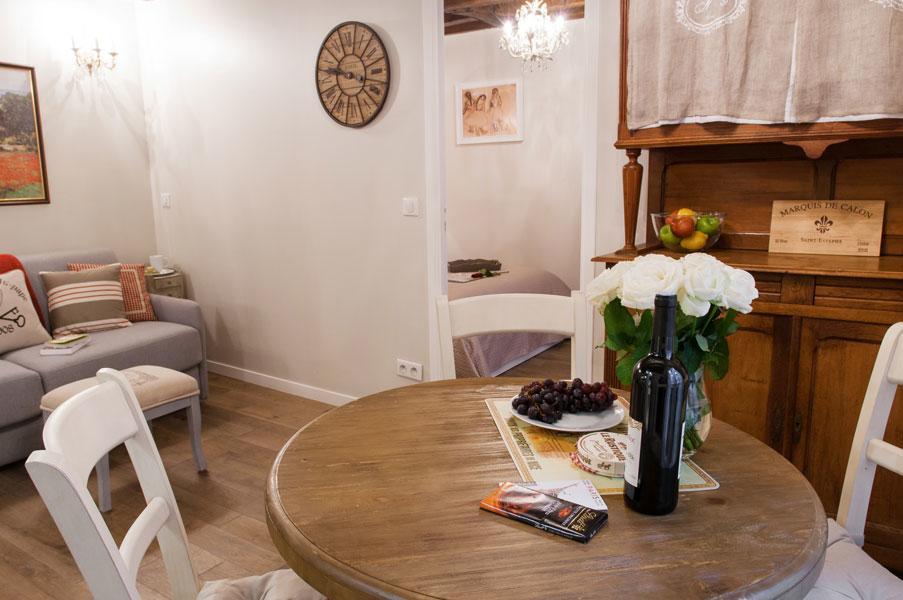 Le Merlot Du Marais Париж Экстерьер фото