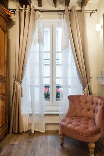 Le Merlot Du Marais Париж Экстерьер фото